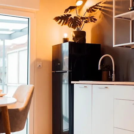Stay At Smilla - Boutique Apartments Mit Kueche - Parken - Klima - Netflix - Waschmaschine Wiesbaden Exterior photo