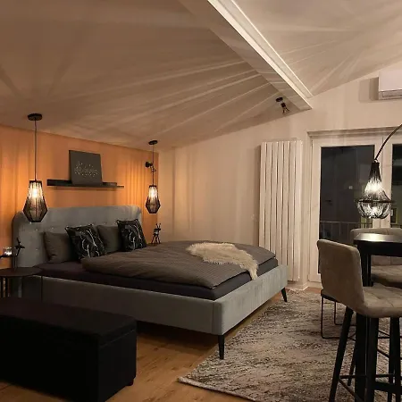 Stay At Smilla - Boutique Apartments Mit Kueche - Parken - Klima - Netflix - Waschmaschine Wiesbaden Exterior photo
