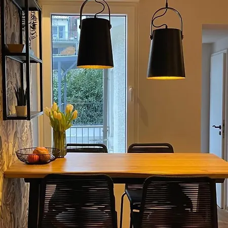Stay At Smilla - Boutique Apartments Mit Kueche - Parken - Klima - Netflix - Waschmaschine Wiesbaden Exterior photo